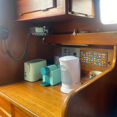 Bily Boat Da Rocha 보트호텔 포티마오